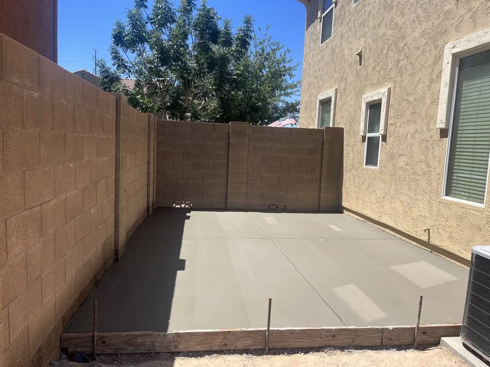 Expert lawn care service in Phoenix, AZ by Sal’s Landscape Construction