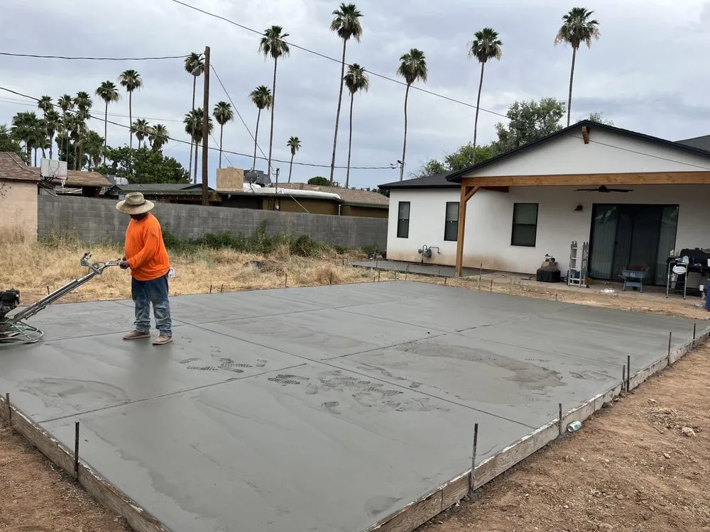 Affordable outdoor landscaping experts serving Phoenix, AZ - Sal’s Landscape Construction