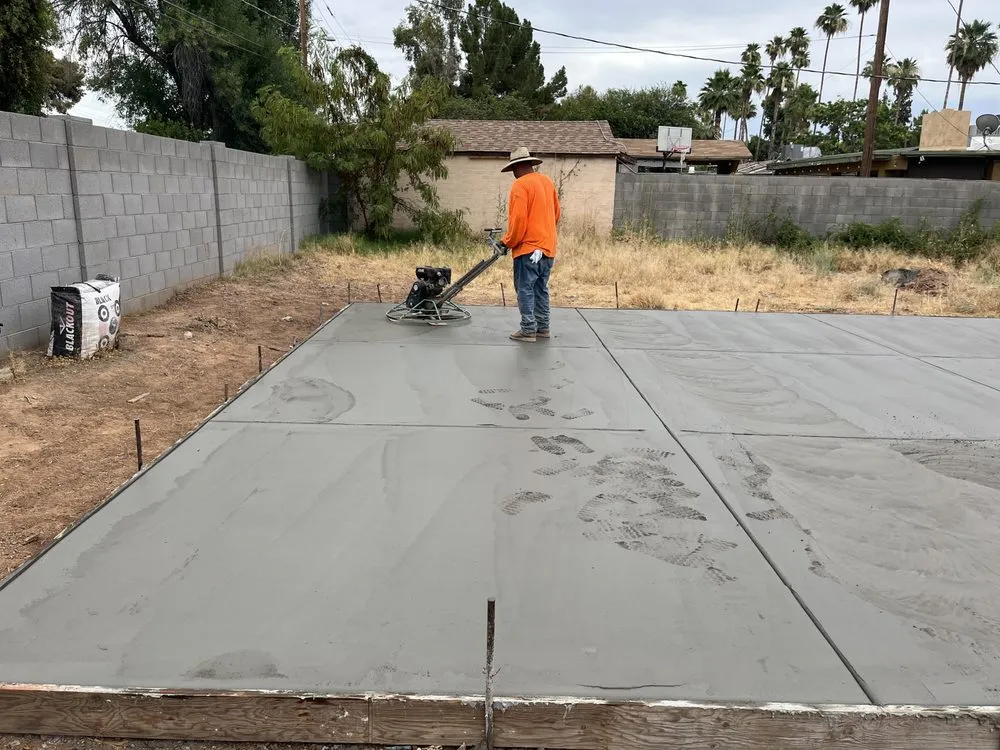 Affordable yard maintenance experts serving Phoenix, AZ - Sal’s Landscape Construction