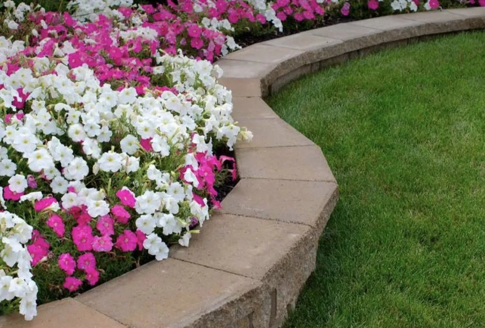 Custom landscape design in Niles, IL - Sal's Landscaping
