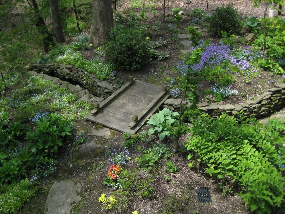 Affordable lawn care service in Akron, OH - Salsbury Schweyer