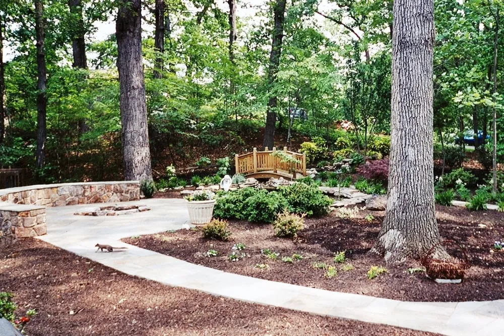 Top-rated lawn care service with custom design in Annapolis, MD by Salt Creek Gardens