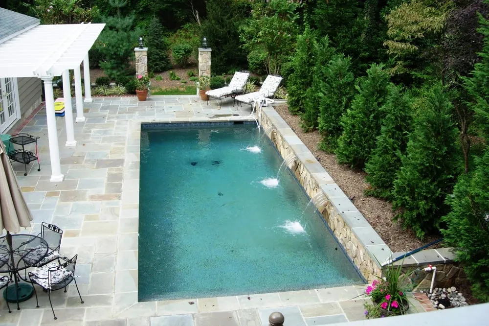 Top-rated yard maintenance experts serving Annapolis, MD - Salt Creek Gardens