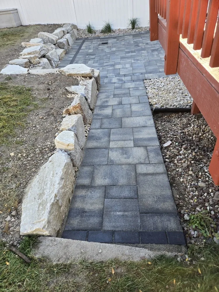 Custom residential landscaping experts serving West Valley City, UT - SaltScapes Landscaping