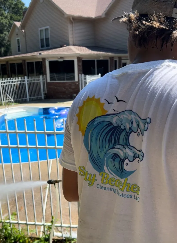 Top-rated yard cleanup service experts serving Navarre, FL - Salty Beaches Cleaning Services