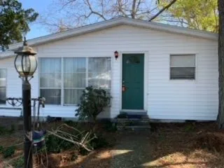 Top-rated landscaping services in Pinellas Park, FL by Salty Bums Property Maintenance