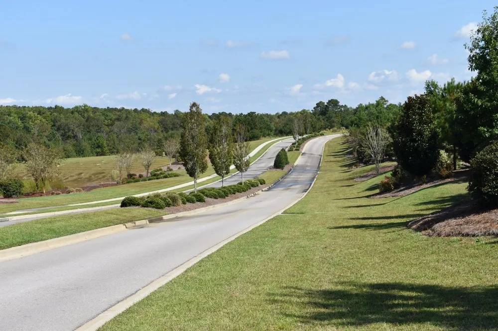 Reliable yard maintenance for year-round maintenance in Lexington, SC by Saluda Hill Landscapes