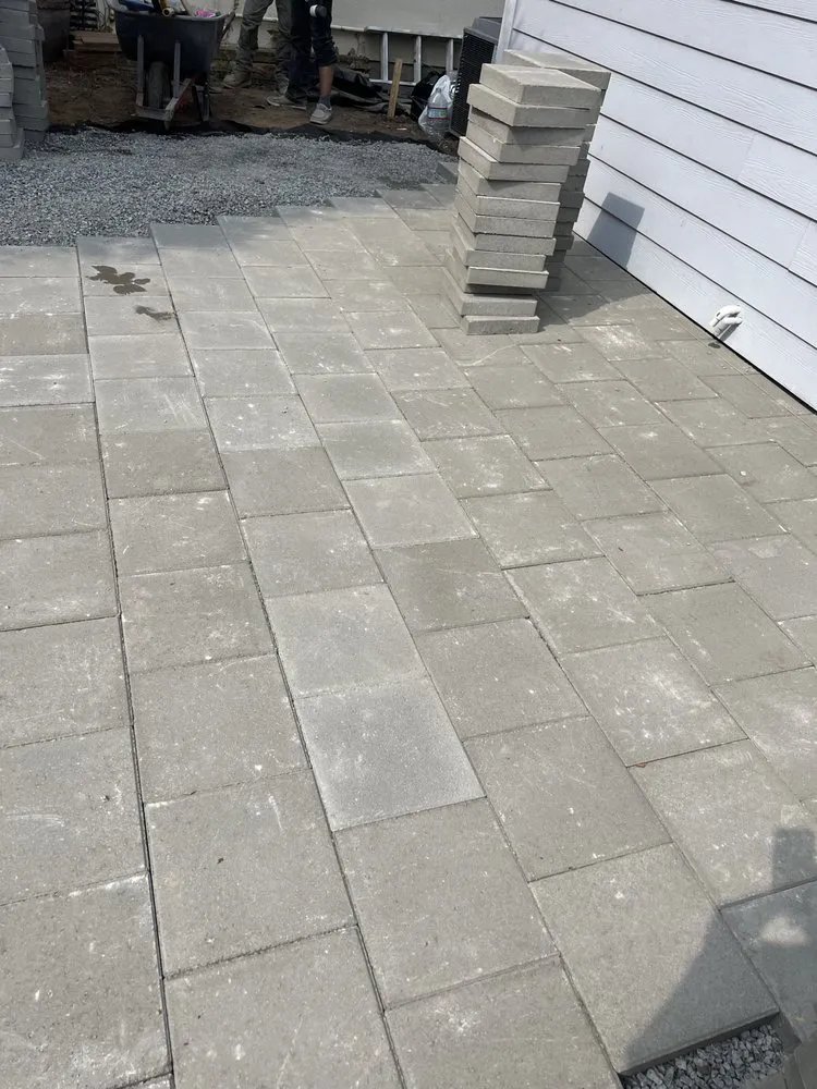 Top-rated yard cleanup service experts serving Everett, WA - Salvador’s Landscaping