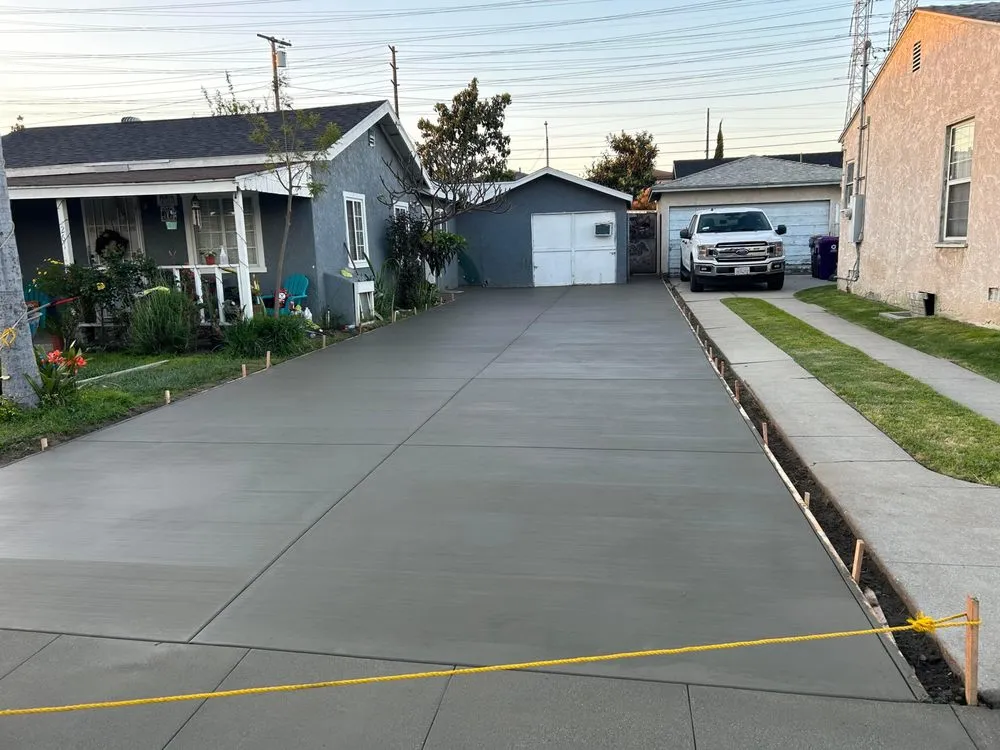 Reliable garden landscaping for residential properties across Whittier, CA - Salvador's Lawn service and concrete