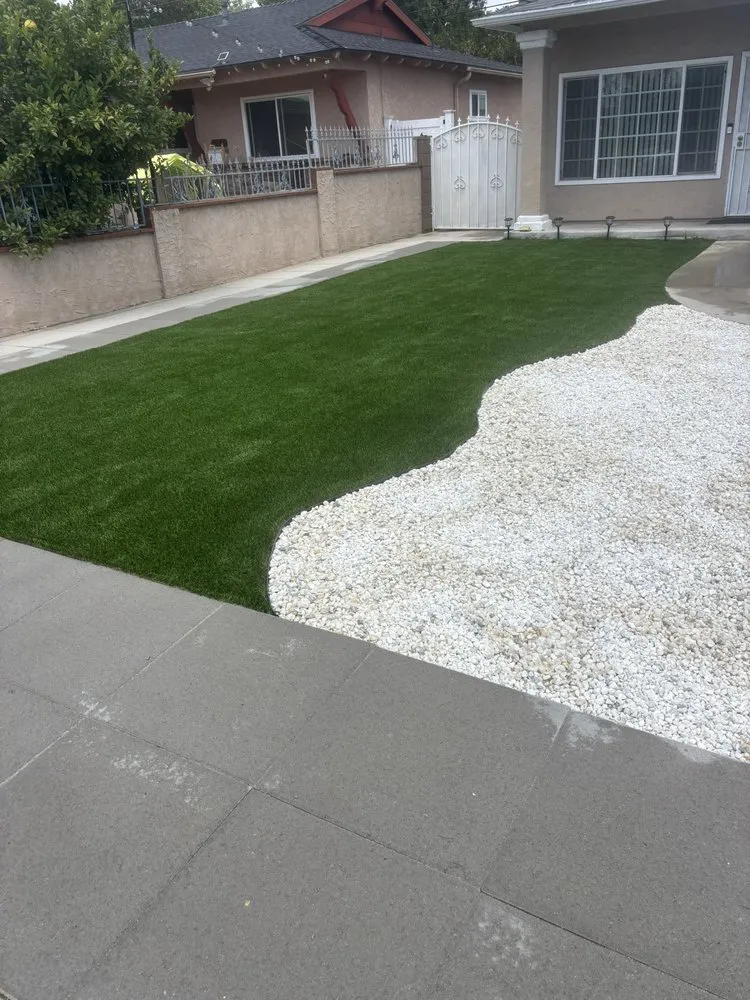 Trusted yard cleanup service in Whittier, CA - Salvador's Lawn service and concrete