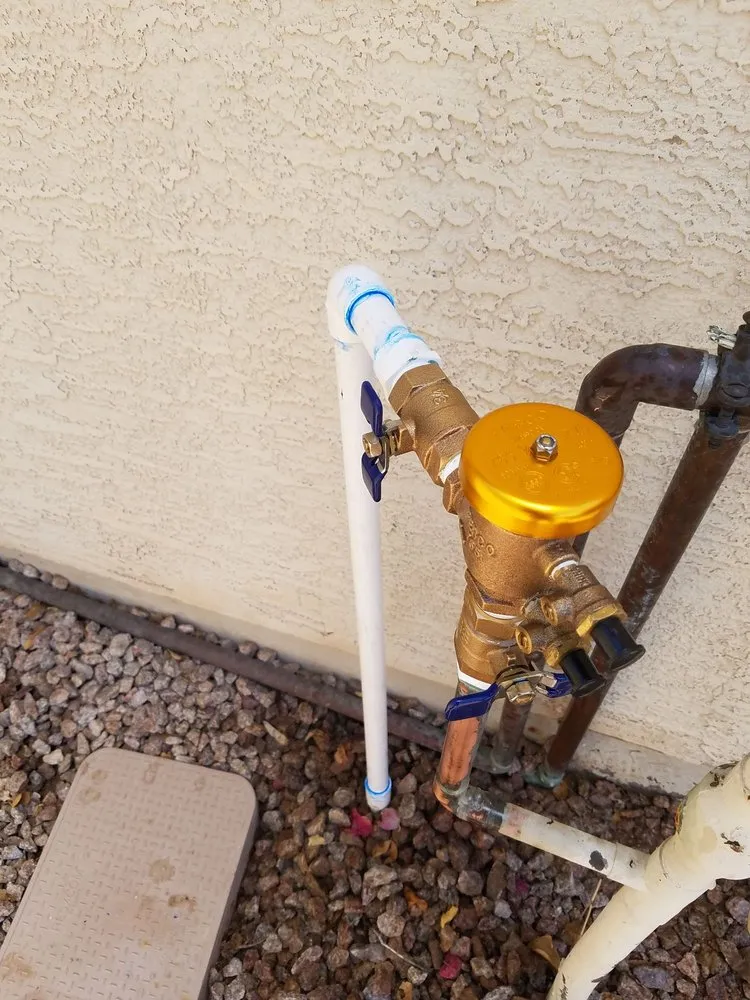Local garden landscaping experts serving Maricopa, AZ - Sam Craig Lawn, Sprinklers, and Leaks