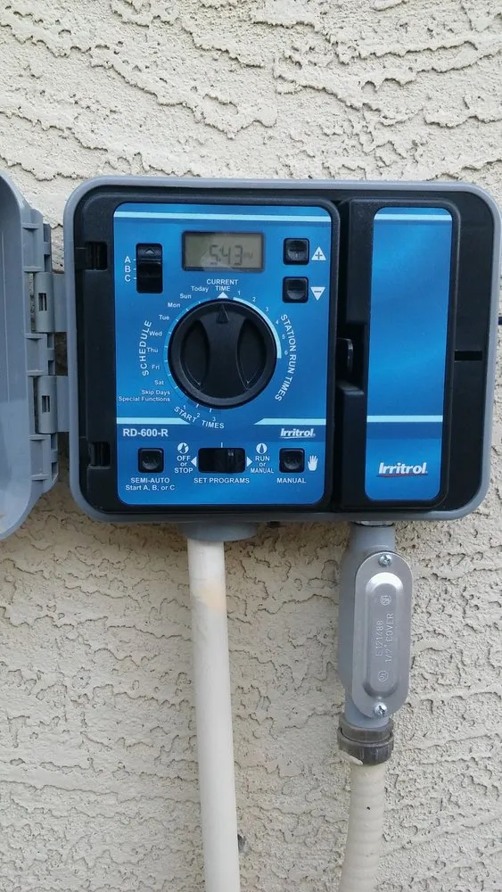 Professional garden landscaping experts serving Maricopa, AZ - Sam Craig Lawn, Sprinklers, and Leaks