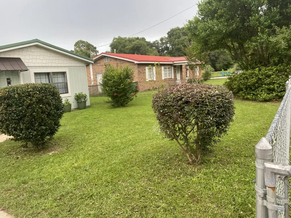 Reliable lawn mowing service with custom design across Crestview, FL - Sam Lawncare