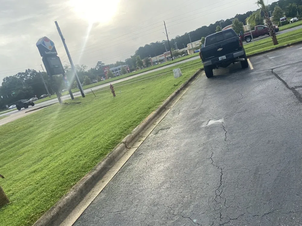 Top-rated garden landscaping in Crestview, FL - Sam Lawncare