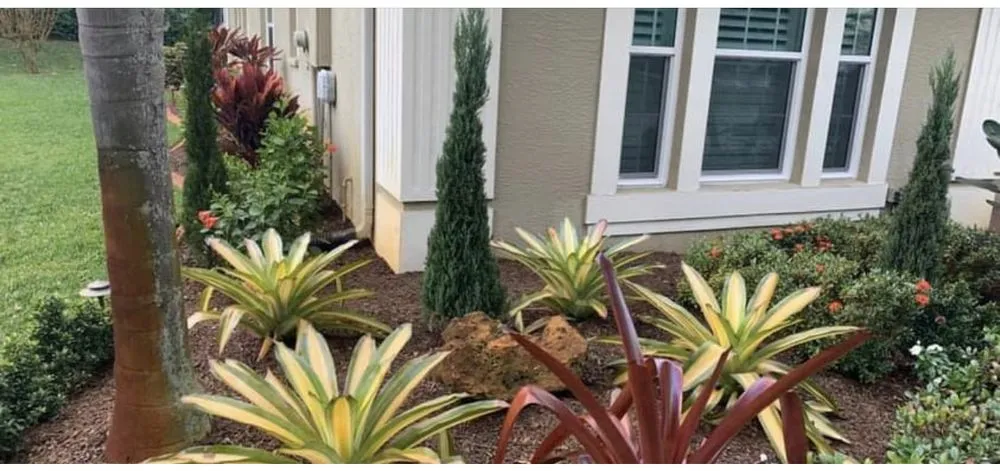 Custom garden landscaping in Port Charlotte, FL by SAMA Landscaping & Lawn Service