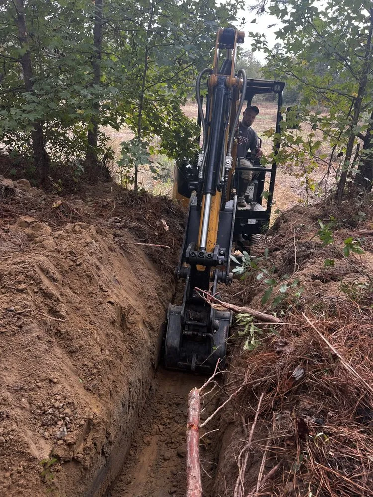 Custom lawn mowing service in Chipley, FL - SamAdamz Designz