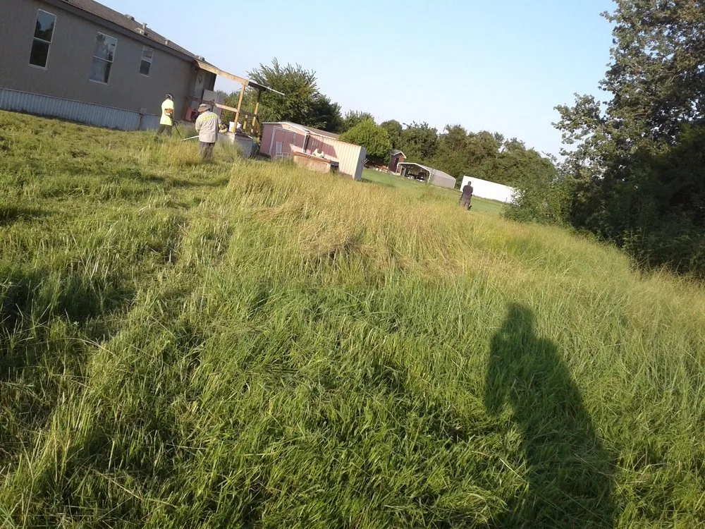 Trusted garden landscaping in Haltom, TX by Sambrano's Lawn Service