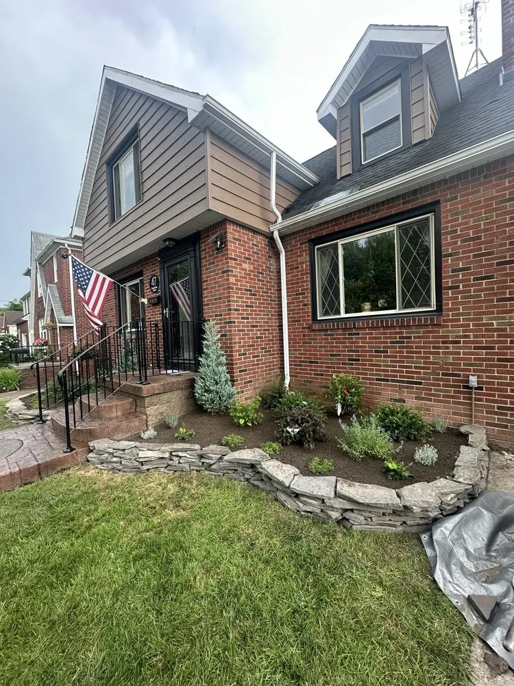 Top-rated lawn care service for residential properties in Tonawanda, NY by Sami’s Power Washing & Lawn Service