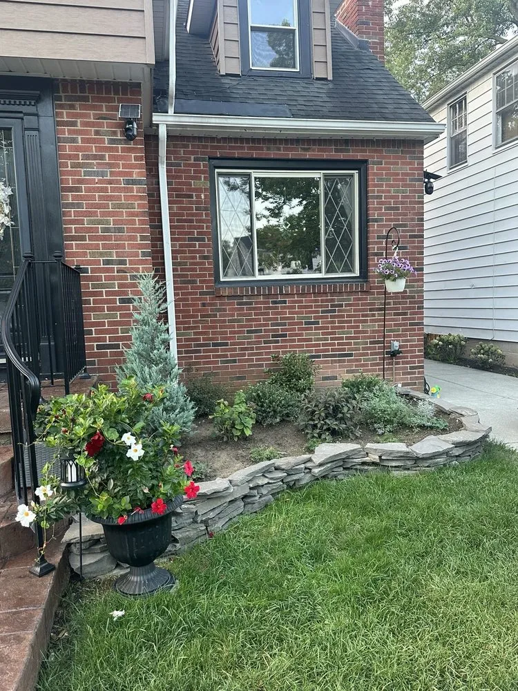 Trusted landscape design in Tonawanda, NY by Sami’s Power Washing & Lawn Service