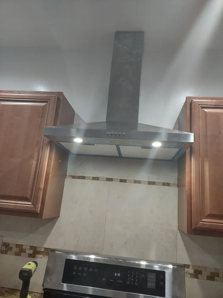 Trusted yard cleanup service experts serving Worcester, MA - Sammy's Handy Master Service