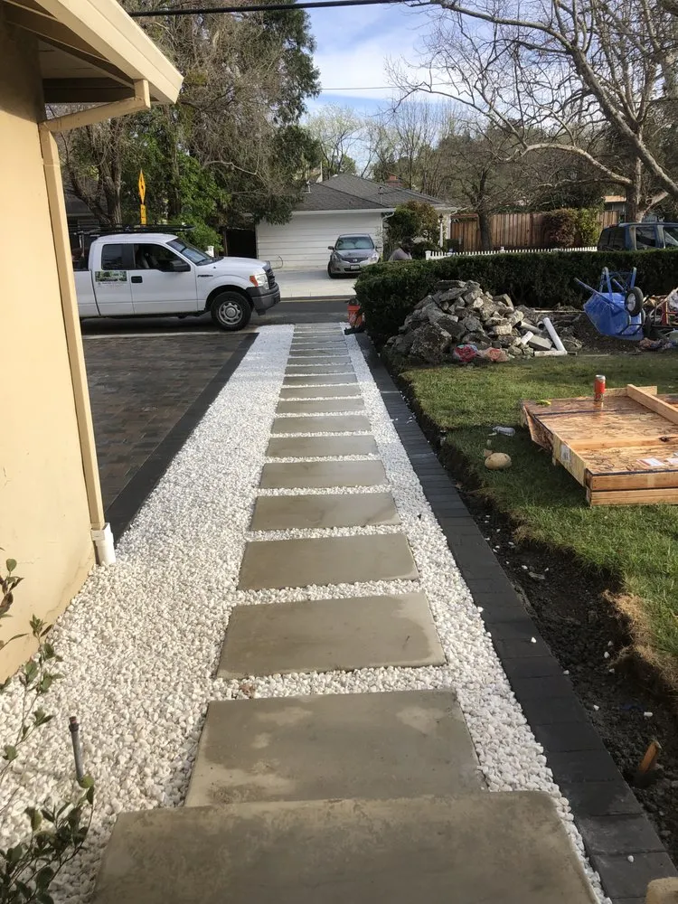 Trusted yard cleanup service experts serving Oakland, CA - Sammy’s Landscape & Pavers