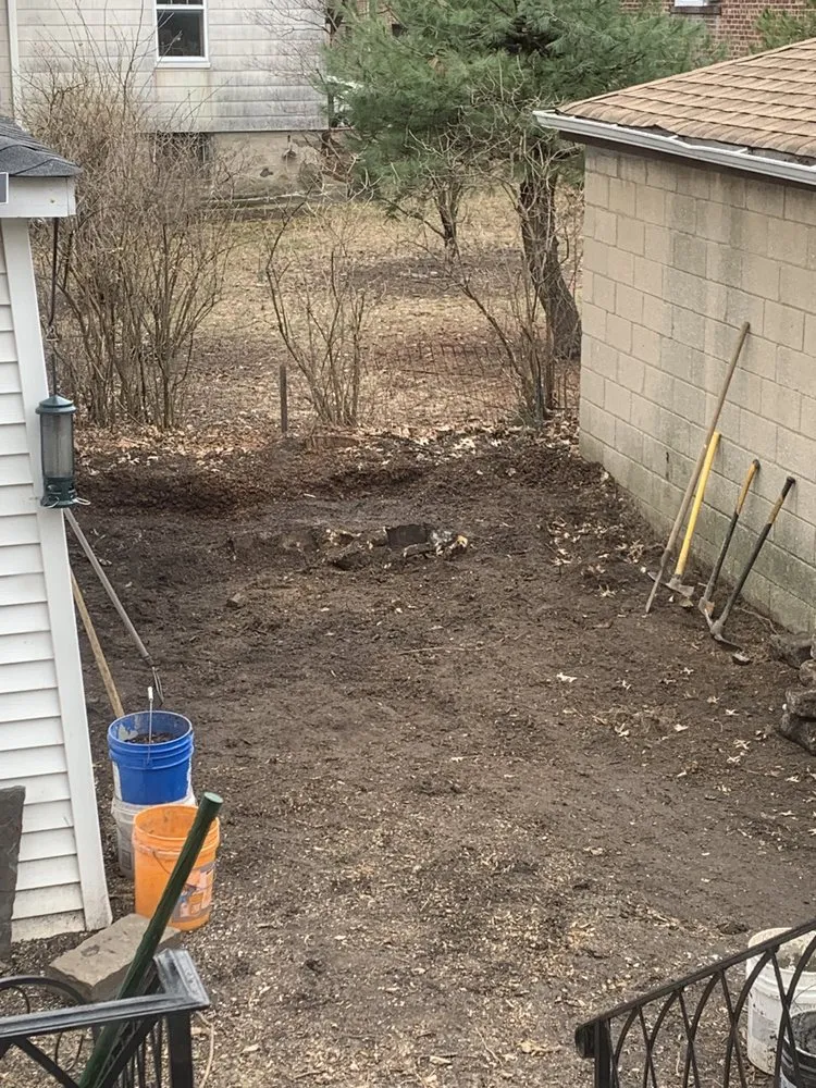 Custom lawn care service for homes in New Rochelle, NY by Sammy’s Landscaping