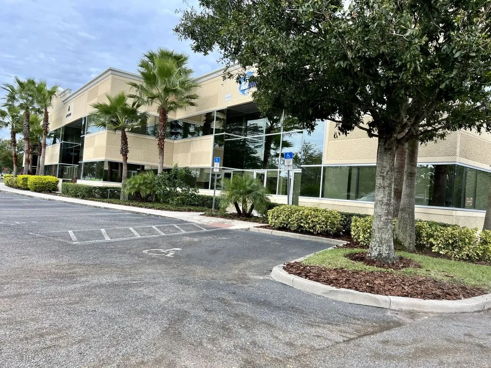 Professional lawn care service experts serving Windermere, FL - Sammy's Landscaping Services