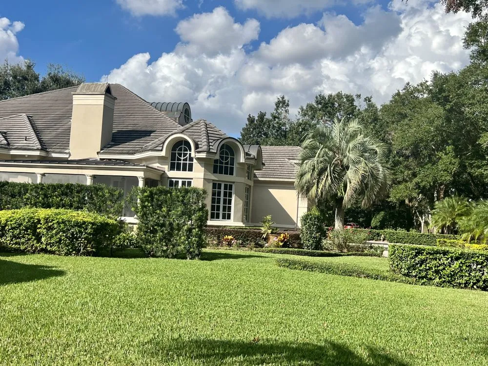 Custom garden landscaping near you across Windermere, FL - Sammy's Landscaping Services