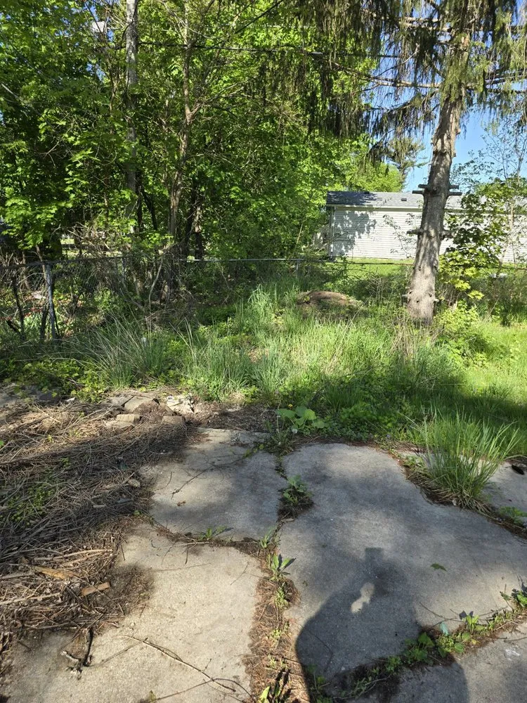 Affordable landscape installation in Beloit, WI by Sammy's Removal