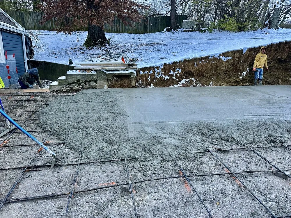 Top-rated lawn mowing service experts serving Cincinnati, OH - Sam’s Construction