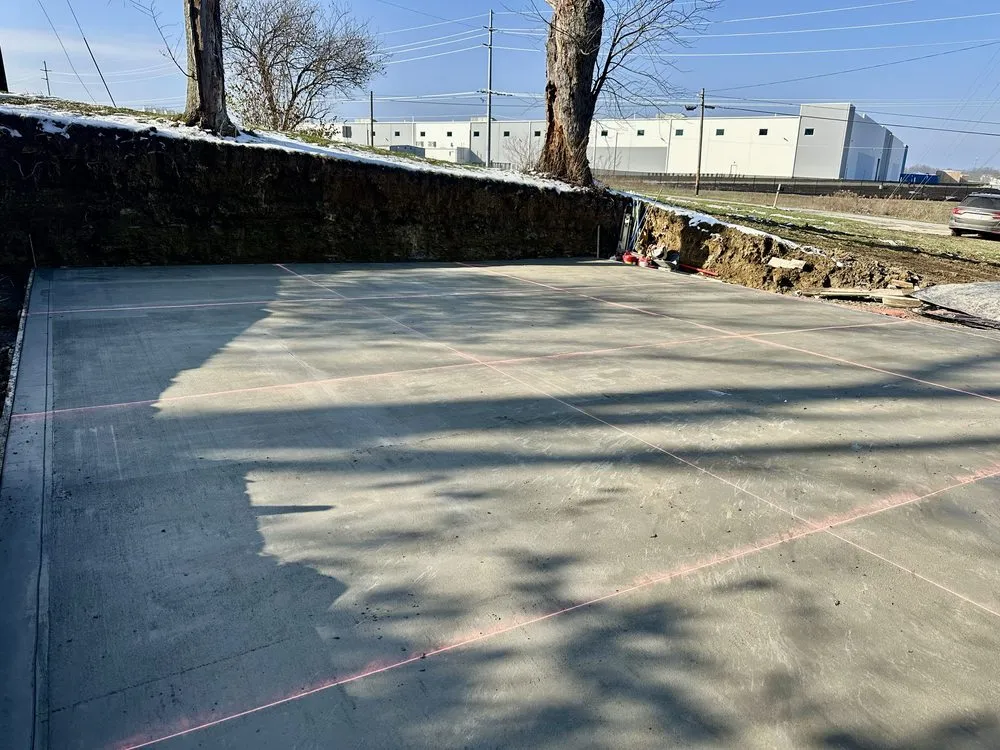 Custom outdoor landscaping in Cincinnati, OH - Sam’s Construction