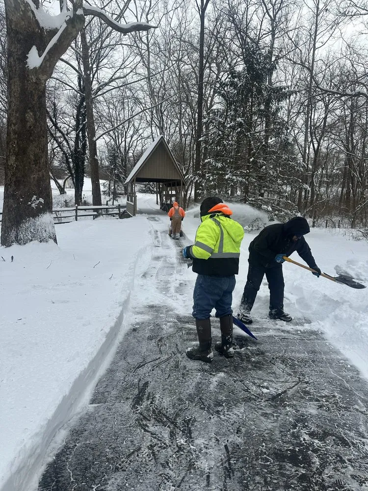 Trusted residential landscaping in Cincinnati, OH - Sam’s Construction