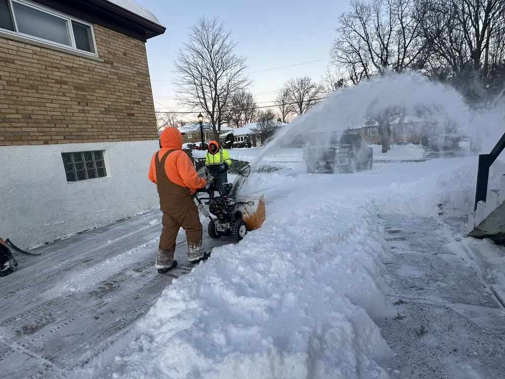 Expert residential landscaping experts serving Cincinnati, OH - Sam’s Construction