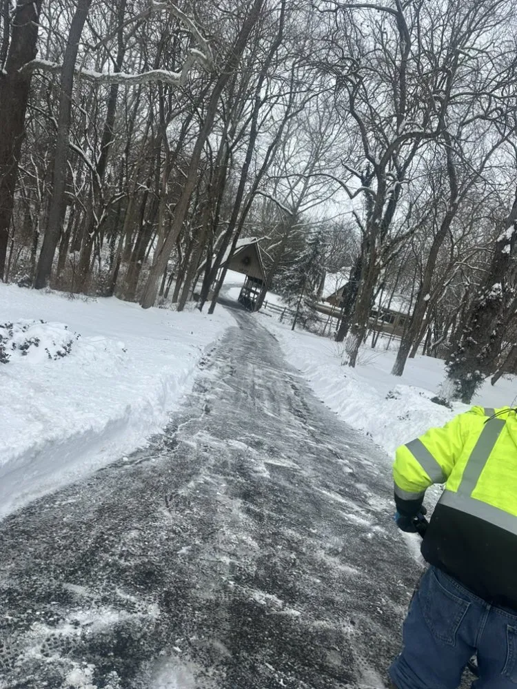 Expert lawn mowing service in Cincinnati, OH - Sam’s Construction