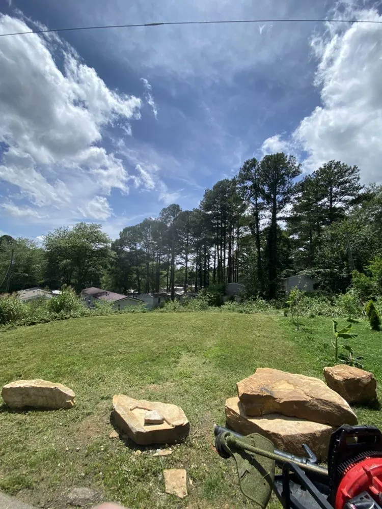 Local garden landscaping in Powell, TN - Sam’s Handyman Lawn And Landscaping Service