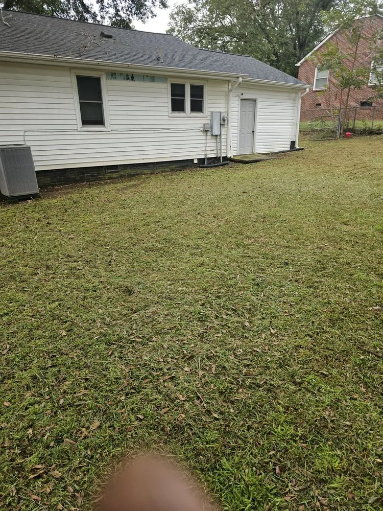 Expert lawn care service experts serving Pelzer, SC - Sam's Lawn and Outdoor Services