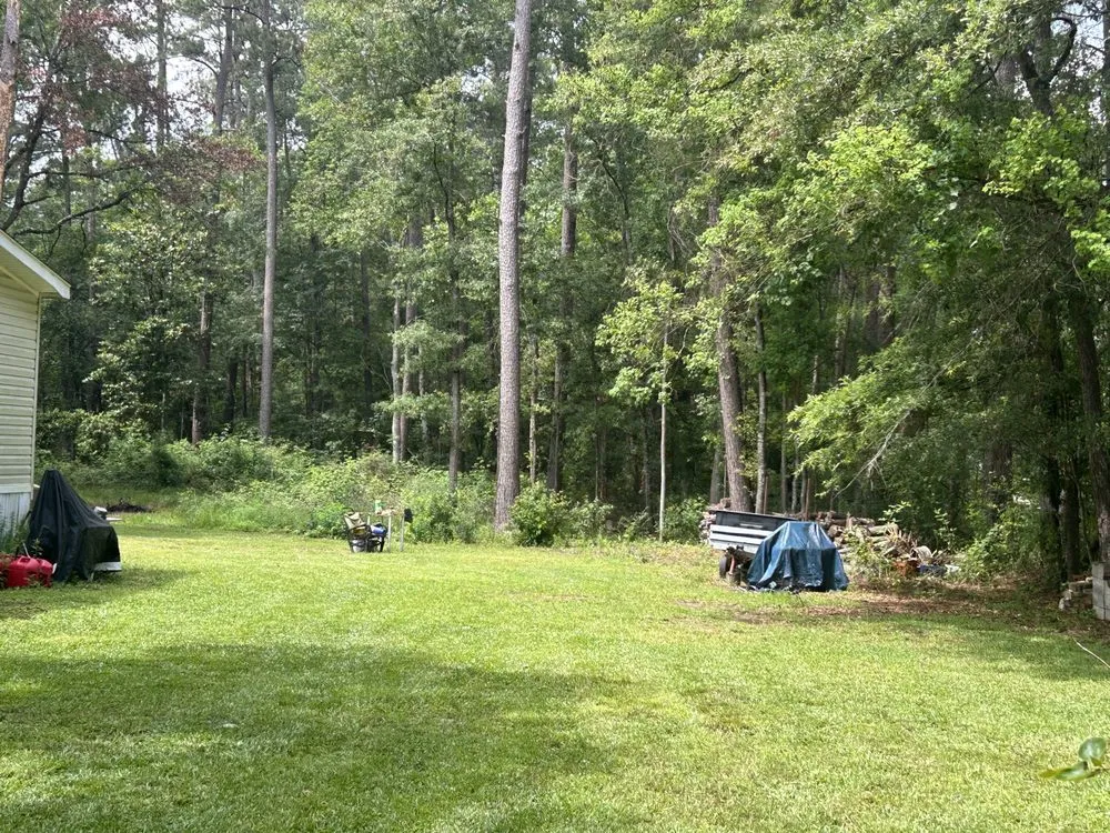 Reliable landscape installation in Loranger, LA - Sam’s lawn care