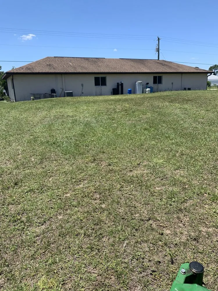 Top-rated yard cleanup service experts serving Lehigh Acres, FL - Sam’s Lawn Service