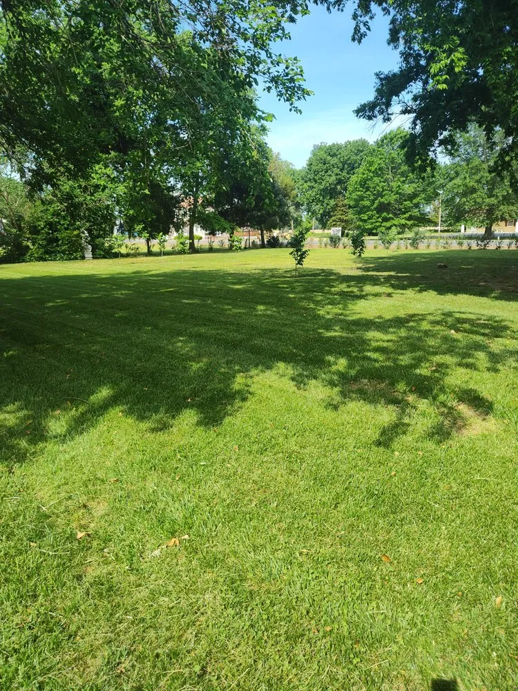 Affordable garden landscaping experts serving Hustle, VA - Sam's Lawncare
