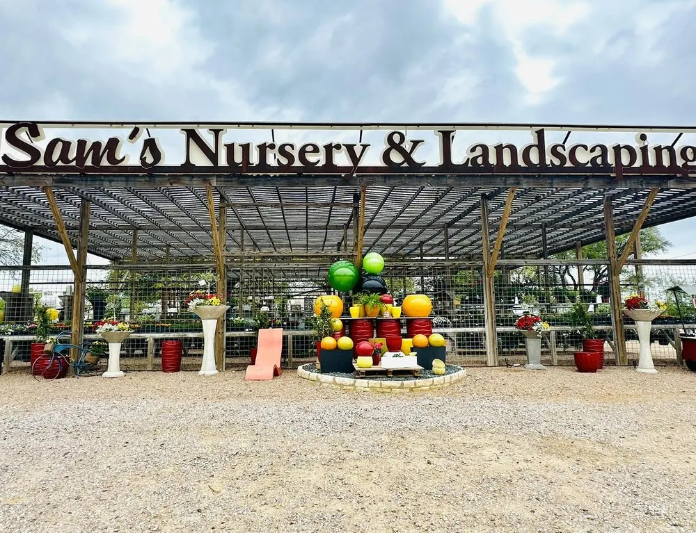 Reliable garden landscaping near you in Buchanan Dam, TX by Sam's Nursery & Landscaping