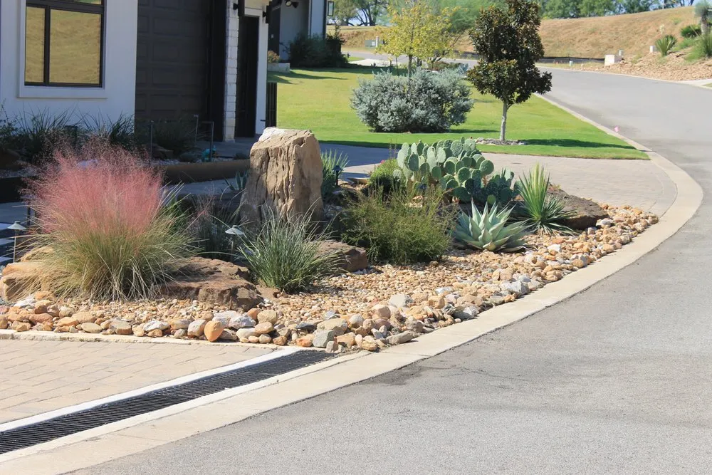 Trusted yard maintenance experts serving Buchanan Dam, TX - Sam's Nursery & Landscaping