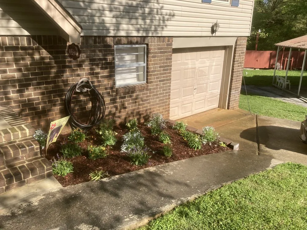 Top-rated yard maintenance experts serving Chattanooga, TN - Sam’s Total Lawn Care