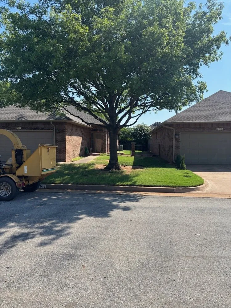 Expert garden landscaping experts serving Edmond, OK - Sam's Tree Service & Stump Grinding