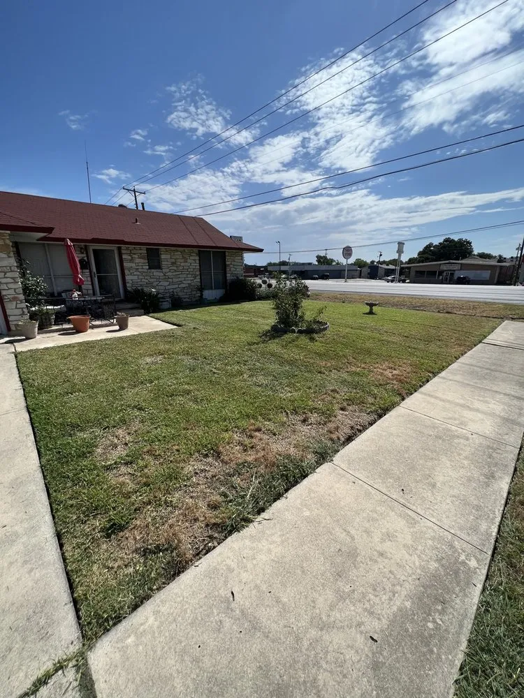 Top-rated yard cleanup service in Killeen, TX - Samuel Services