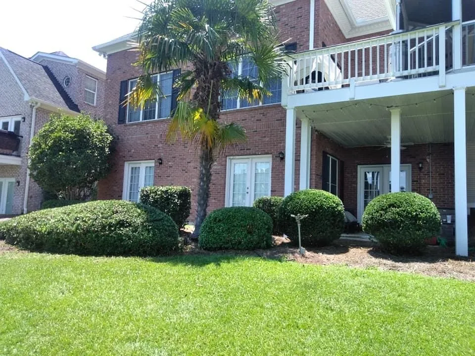 Professional lawn mowing service in Columbia, SC - Samuel’s Landscaping & Construction