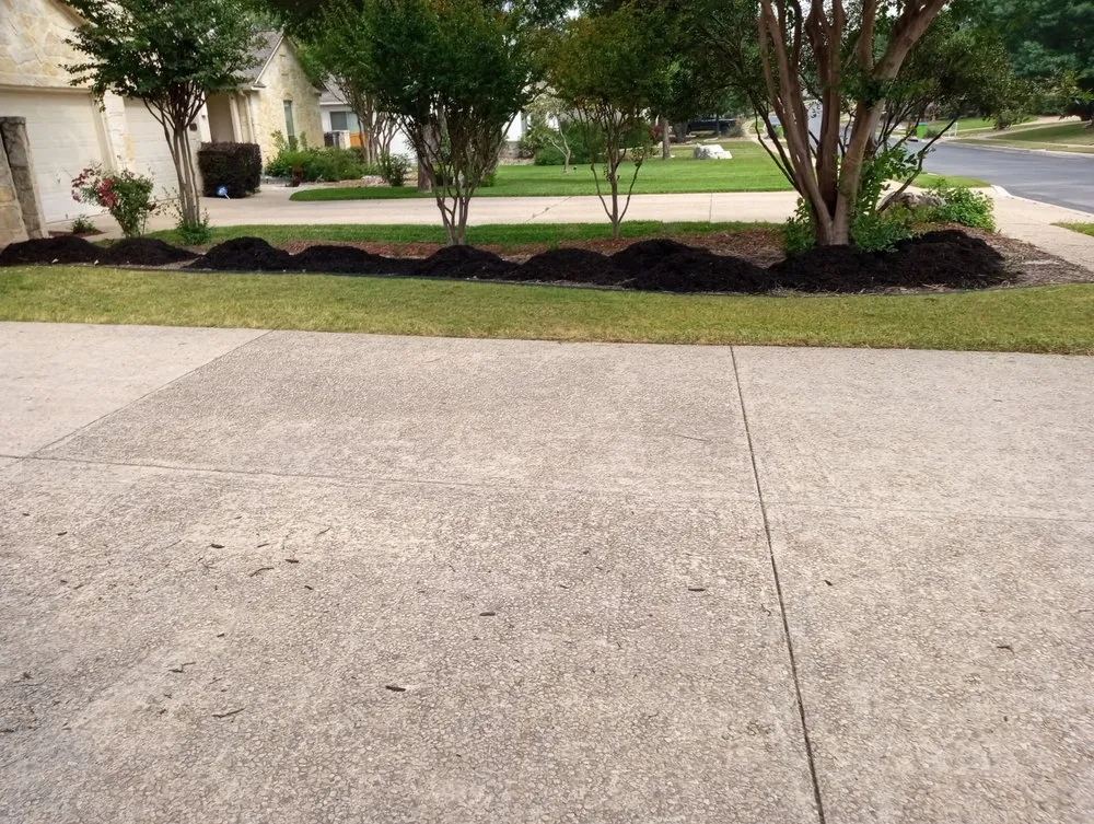 Custom landscaping services experts serving San Antonio, TX - Samuels Lawn Maintenance