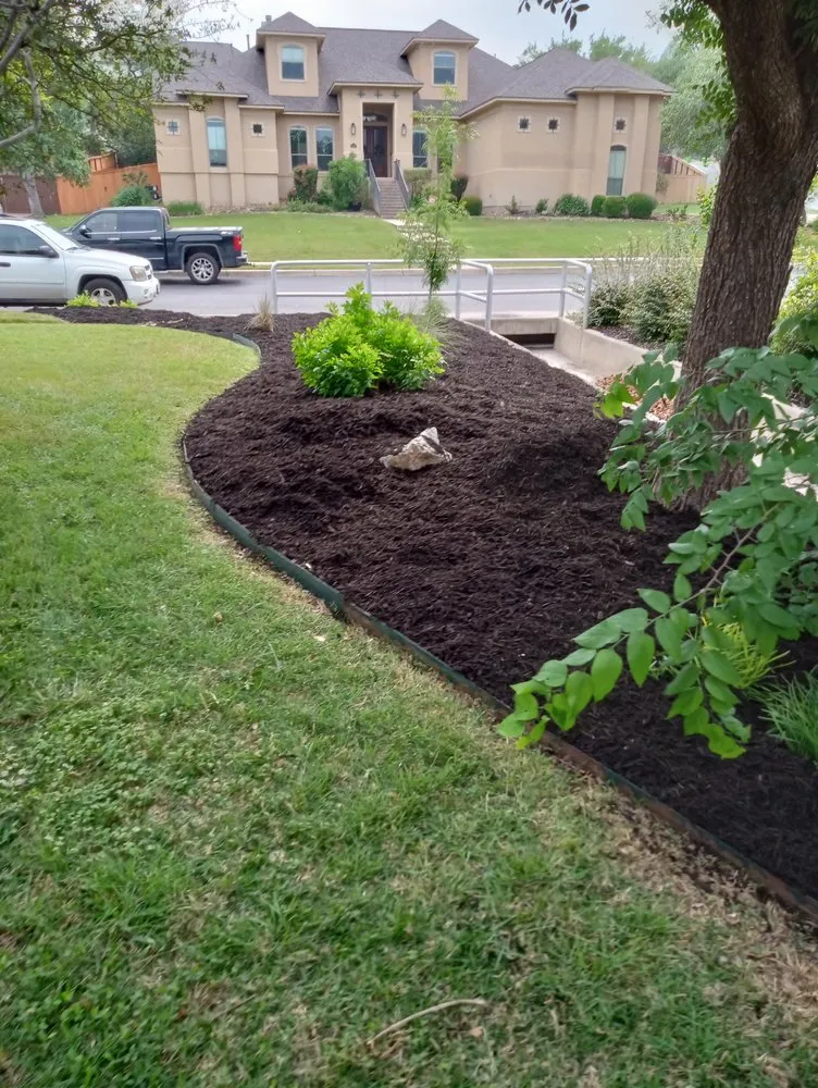 Trusted garden landscaping in San Antonio, TX - Samuels Lawn Maintenance