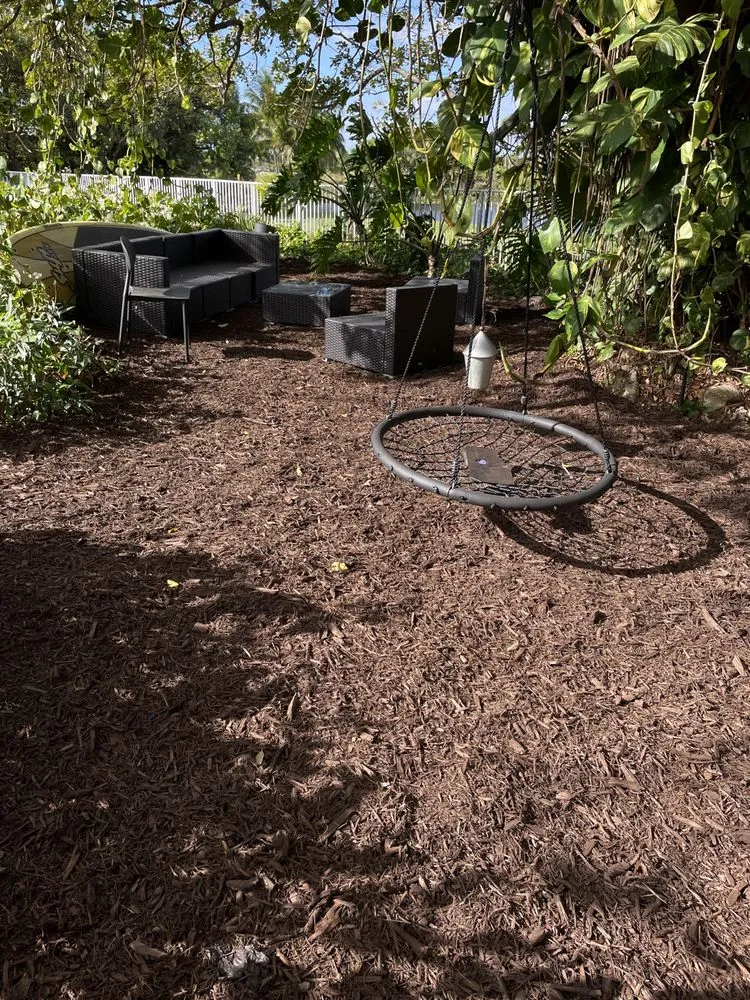 Custom garden landscaping in Pompano Beach, FL - Samy Ramos Landscaping