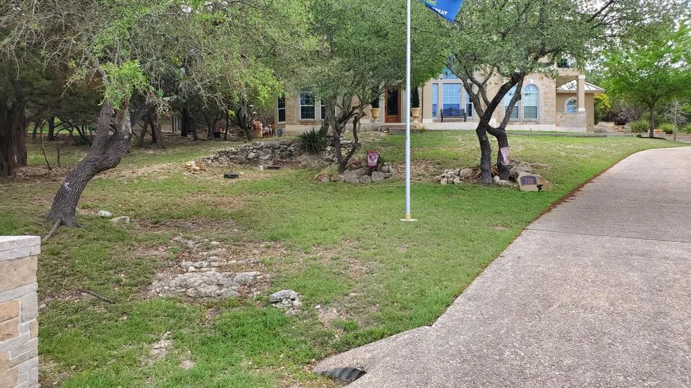 Professional yard cleanup service in Selma, TX by San Antonio Landscaping & Design