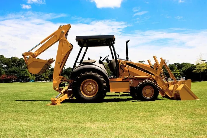 Local lawn mowing service in Encinitas, CA - San Diego Backhoe Service